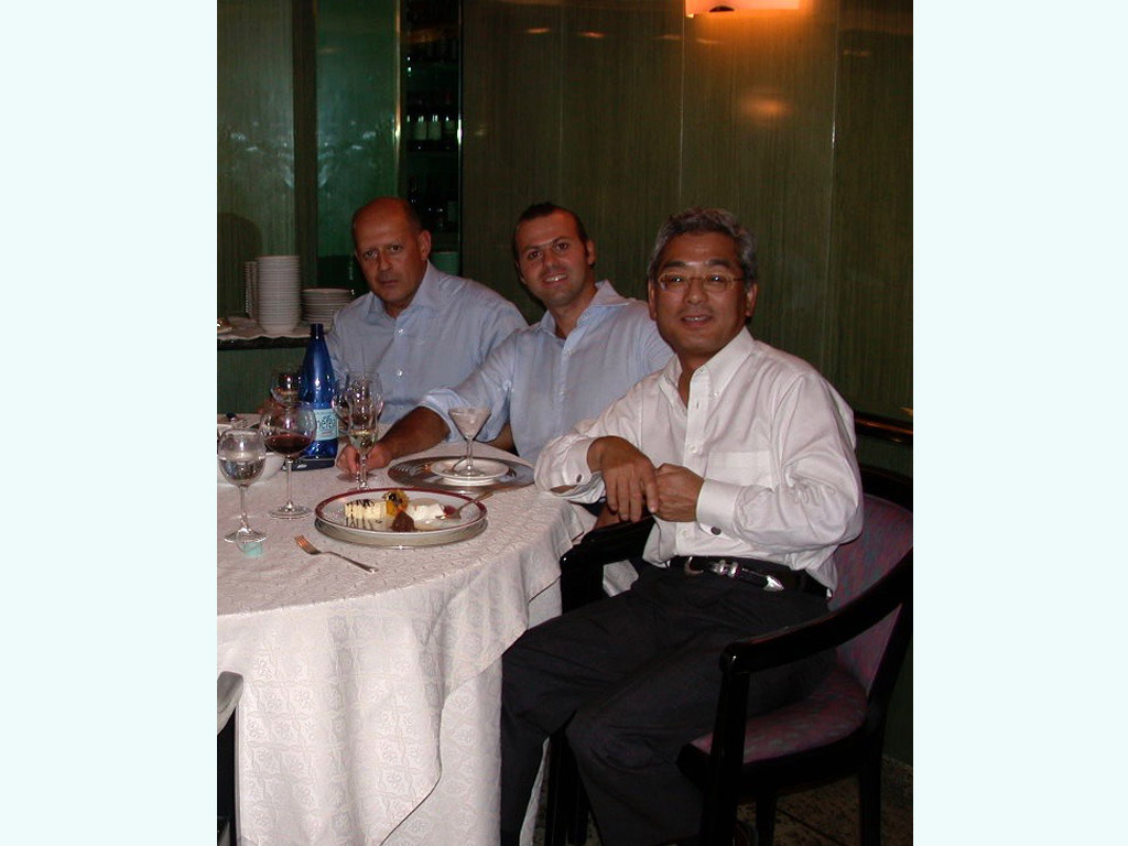 Con il Prof. Kim Direttore del Dipartimento di Endodonzia della PENN. University e con il Dott. Maggiore suo collaboratore e amico