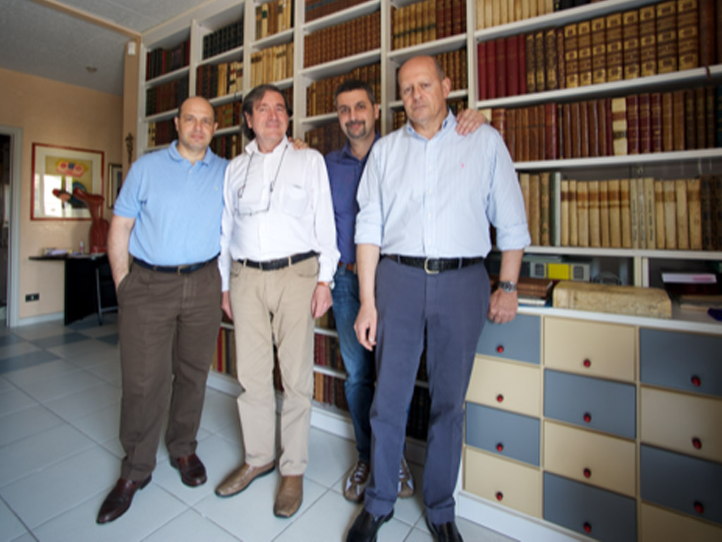 In cantiere la Pubblicazione del Testo Atlante di Anatomia Endodontica con il Dott. Perrini, Prof. Galliani, Dott. Fornara